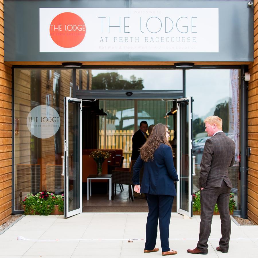 The Lodge At Perth Racecourse Luaran gambar